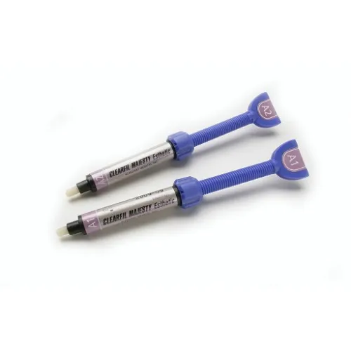 KURARAY CLEARFIL MAJESTY ESTHETIC SPUIT A4 (3,6gr)