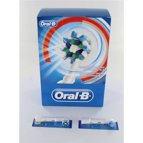 ORAL-B WHITEBOX OPZETBORSTELS (30st cross-action /20st sensitive)